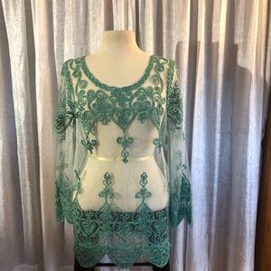 Lace tunic / cover up